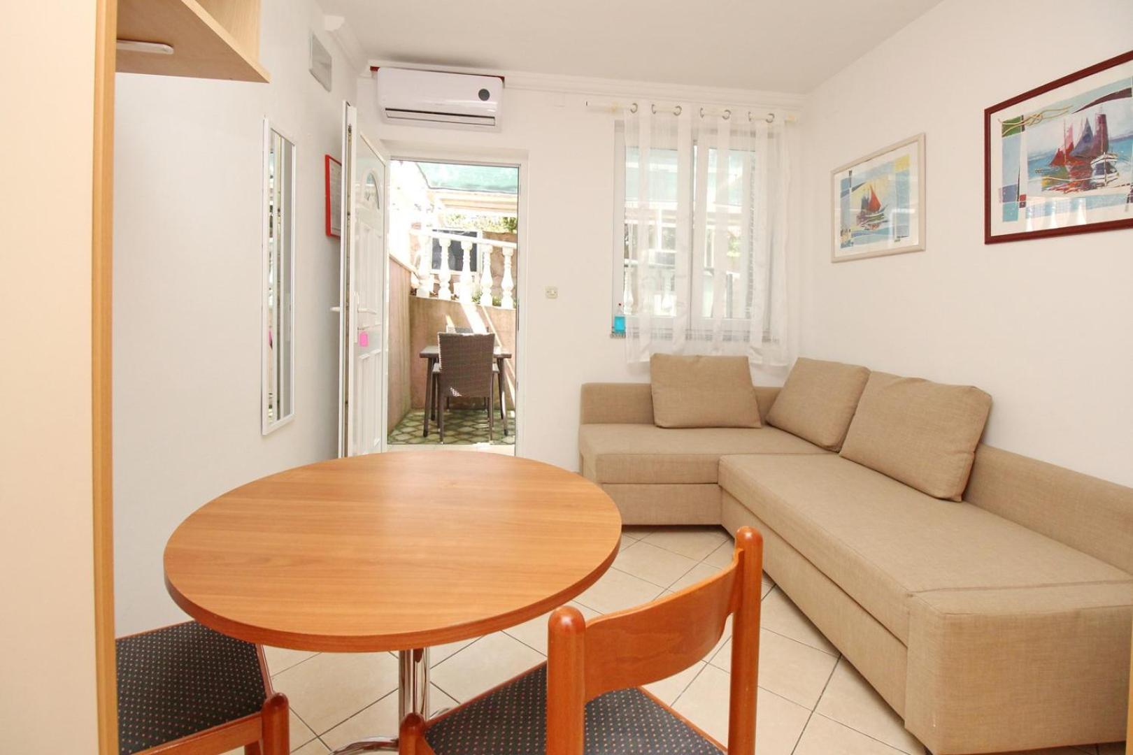 Apartments Lovincic 巴斯卡 外观 照片